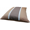 ce très élégant coussin pour chiens moyen est confectionné avec du tissu marron foncé , marron clair et du gris