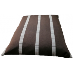 coussin isolant du sol pour chien en tissu marron foncé avec des rayures écru design