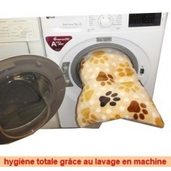 fait main pour le plaisir et le look d’un coussin déhoussable pour chien avec des géométries tendances