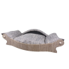 canape pour chien ,avec une armature marron clair avec un coussin gris