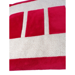 pour grands  chiens, couchage en tissu d'ameublement rouge avec des rayures écrus