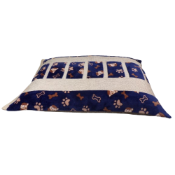 coussin déhoussable pour chien en tissu pilou doudou bleu et marron