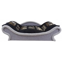 Sofa–lit gris au design raffiné, votre chat ou chien profite d’un véritable coin cocooning pensé pour son bien-être.