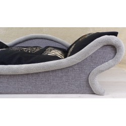 sofa cosy gris pour chat et chien avec un coussin imprimé fourrure animalière
