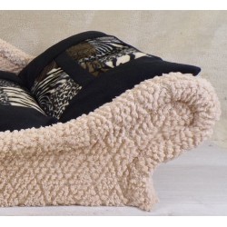 Panier-lit écru pour chien et chat confortable avec rebords moelleux et un coussin en fourrure animalière