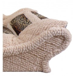 Canapé-lit chaleureux pour chien et chat en tissu beige clair bouclette garni de rectangles imitation fourrure chaude