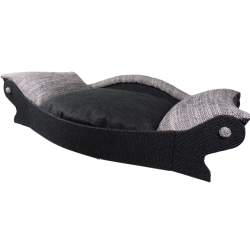 lit pour chien en forme de canapé avec un coussin noir avec des accoudoirs gris